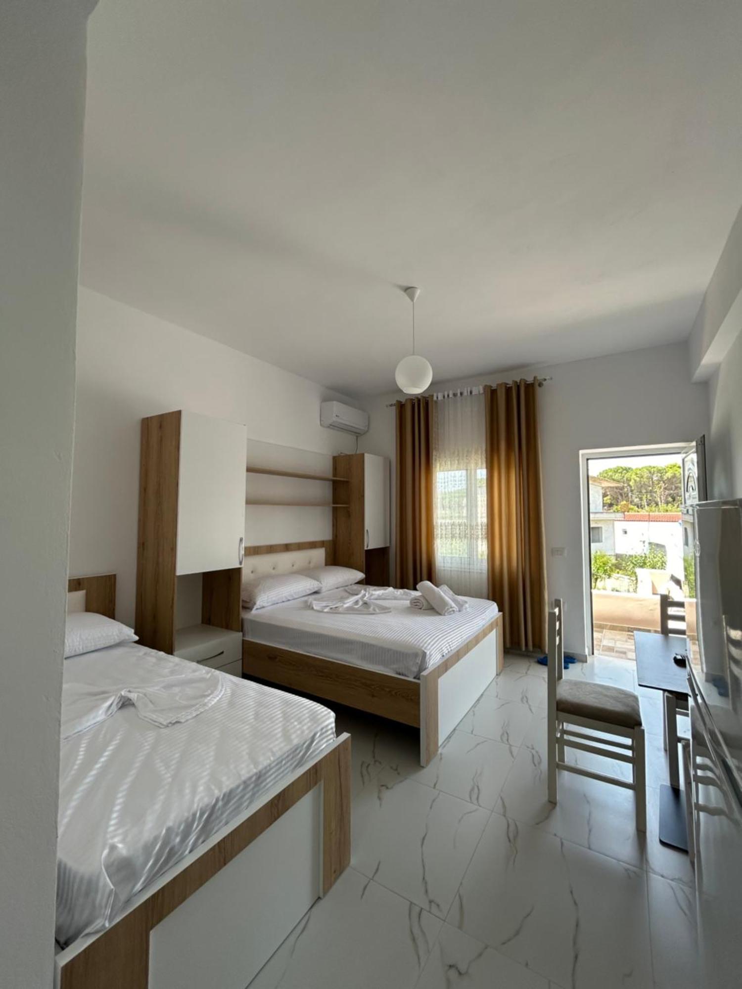 Vila Roan Vlore Bagian luar foto