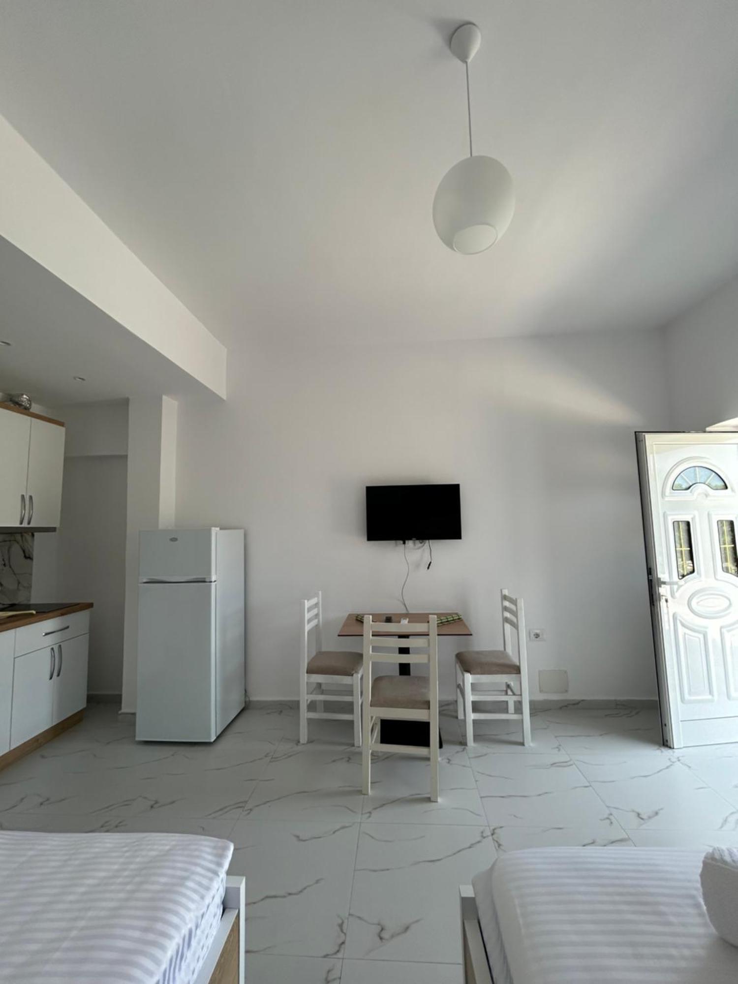 Vila Roan Vlore Bagian luar foto
