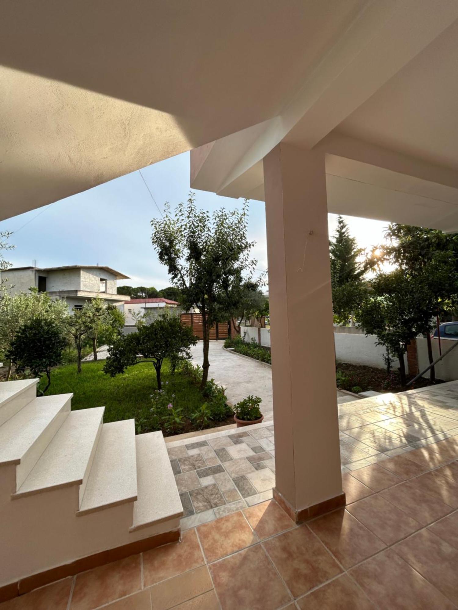 Vila Roan Vlore Bagian luar foto