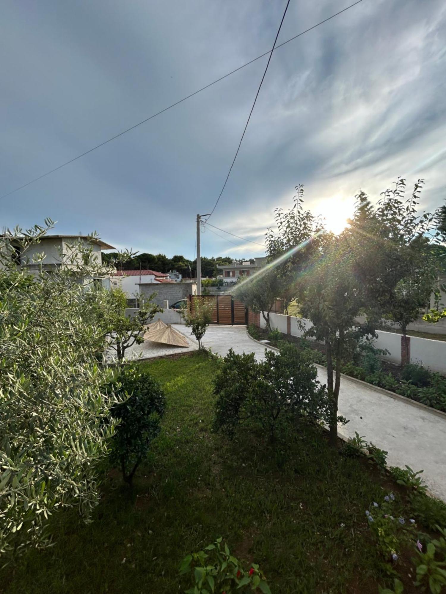 Vila Roan Vlore Bagian luar foto